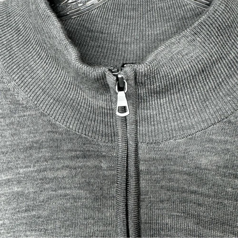 Uniqlo Light Marled Gray 100%‎ Wool Super Soft Quarter Zip Sweater Size XL